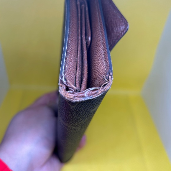 Louis Vuitton Monogram Wallet - Picture 12 of 16